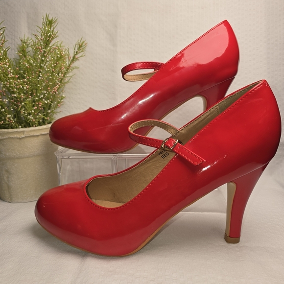 BELLA MARIE HELENA RED MARY JANE HIGH HEELS GLOSSY FINISH WOMENS SIZE 10. - Picture 2 of 11